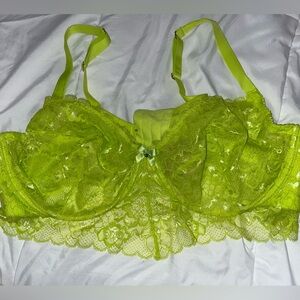Savage x Fenty Lace Underwire Bra in Lime Green